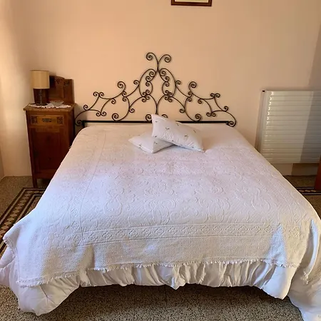 Adelina Bed & Breakfast *